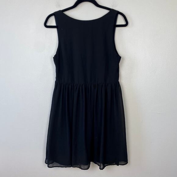 Pins and Needles Empire Waist Dress Black Babydoll Little Black Dress Medium - Picture 6 of 8